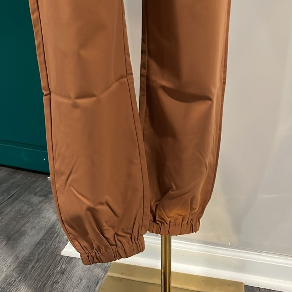 NWT Women's Brown Tie-Waist Jogger Pants - small - Picture 7 of 11
